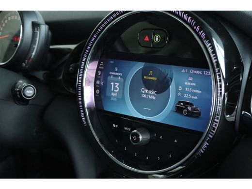 Mini Cooper 1.5 Cooper Camden Edition | Cruise Control | Carplay | Climate Control | LED | Sensoren | LMV | ActivLease financial lease