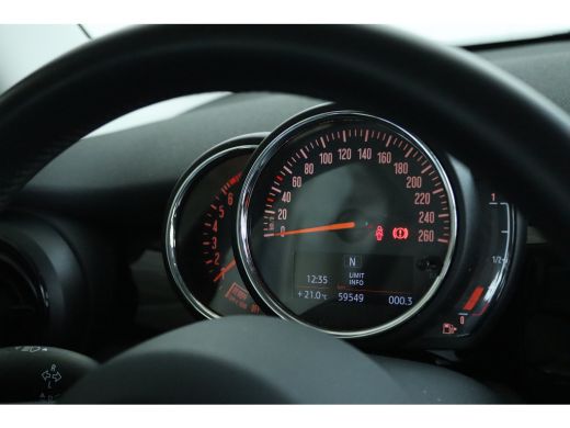 Mini Cooper 1.5 Cooper Camden Edition | Cruise Control | Carplay | Climate Control | LED | Sensoren | LMV | ActivLease financial lease