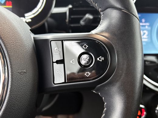 Mini Electric Electric S MINI Yours 135KW / 33 kWh SOH 100% Comfort plus / Leder / Navigatie / Pdc+Camera / Har... ActivLease financial lease