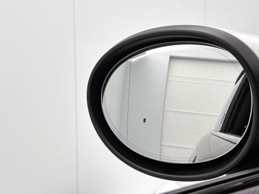 Mini Electric Electric S MINI Yours 135KW / 33 kWh SOH 100% Comfort plus / Leder / Navigatie / Pdc+Camera / Har... ActivLease financial lease