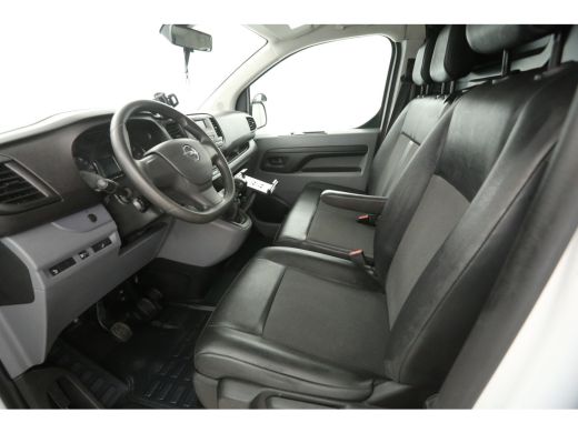 Opel Vivaro CDTI L2H1 | Airco | Cruise | 3 Zits | Parkeersensoren | Kasten ActivLease financial lease