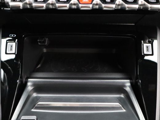 Peugeot 2008 1.2 PureTech 130 GT | 360 camera | Adaptive Cruise Control | Climate Control | Apple Carplay/Andr... ActivLease financial lease