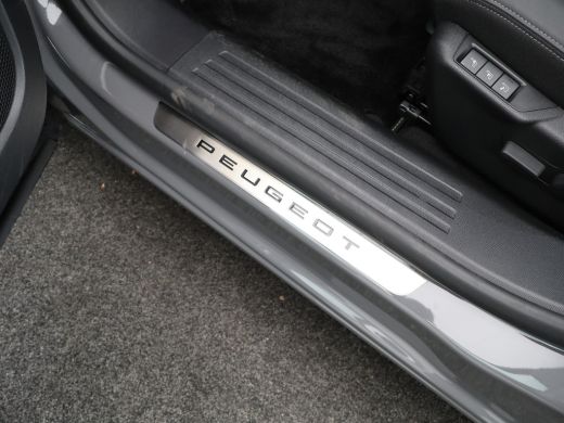 Peugeot 2008 1.2 PureTech 130 GT | 360 camera | Adaptive Cruise Control | Climate Control | Apple Carplay/Andr... ActivLease financial lease