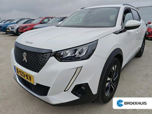 Peugeot 2008 1.2 PureTech Allure | Navigatie | Camera | Trekhaak | Keyless | NL auto | 1e Eigenaar | Apple car...