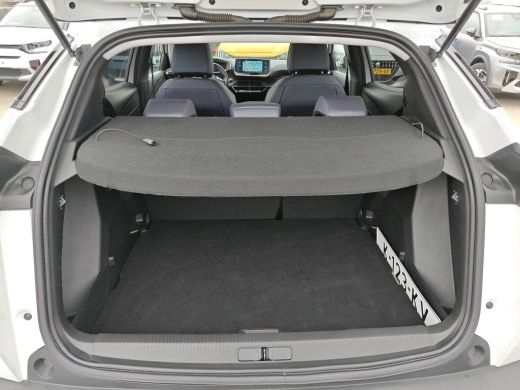 Peugeot 2008 1.2 PureTech Allure | Navigatie | Camera | Trekhaak | Keyless | NL auto | 1e Eigenaar | Apple car... ActivLease financial lease