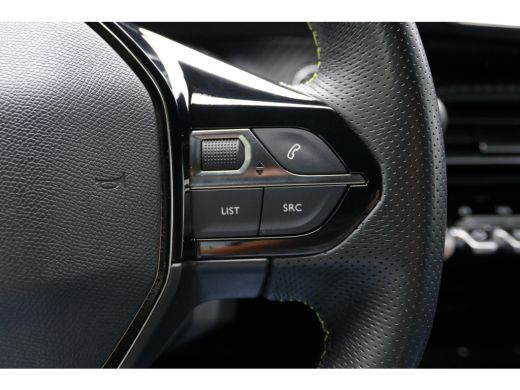 Peugeot 208 1.2 PURETECH 100PK 5-DRS GT-LINE / NAVI / CLIMA / CAMERA / 17"LMV / FULL-LED / PDC / BLUETOOTH / ... ActivLease financial lease