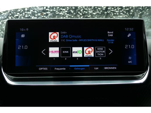 Peugeot 208 1.2 PURETECH 100PK 5-DRS GT-LINE / NAVI / CLIMA / CAMERA / 17"LMV / FULL-LED / PDC / BLUETOOTH / ... ActivLease financial lease