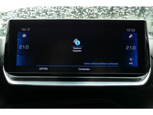 Peugeot 208 1.2 PURETECH 100PK 5-DRS GT-LINE / NAVI / CLIMA / CAMERA / 17"LMV / FULL-LED / PDC / BLUETOOTH / ... ActivLease financial lease