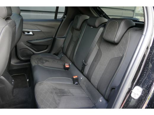 Peugeot 208 1.2 PURETECH 100PK GT PACK / NAVI / ALCANTARA / CLIMA / PANO.DAK / STOELVERWARMING / CAMERA / FUL... ActivLease financial lease