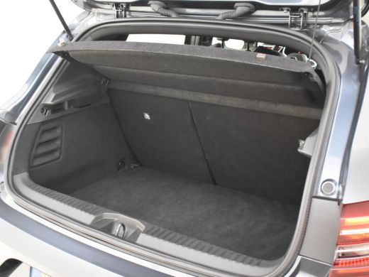 Renault Clio 1.3 TCe R.S. Line 130PK | Trekhaak | Achteruitrijcamera | Navigatie | Keyless | Parkeersensoren V... ActivLease financial lease