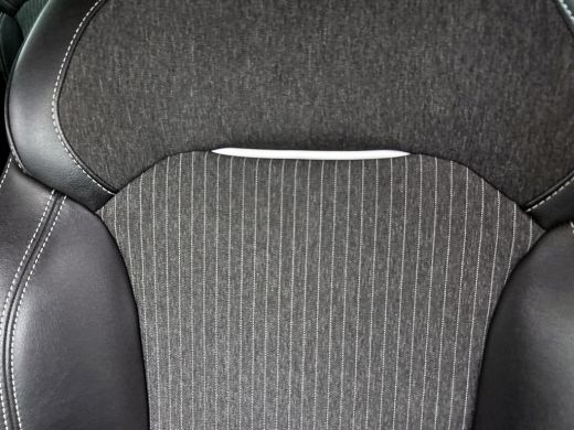 Renault Grand Sc&eacute;nic 1.3 TCe 141pk Techno 7Pers. / Trekhaak / Airco-ecc./ Navigatie / Pdc. / Apk nieuw ActivLease financial lease