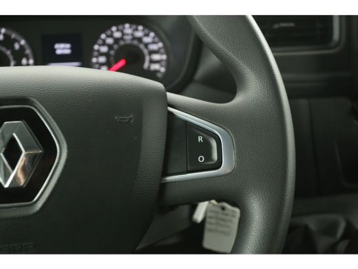 Renault Master 2.3 dCi L2H2 | Airco | Cruise | Carplay | 3 Zits | Parkeersens. | Navi ActivLease financial lease