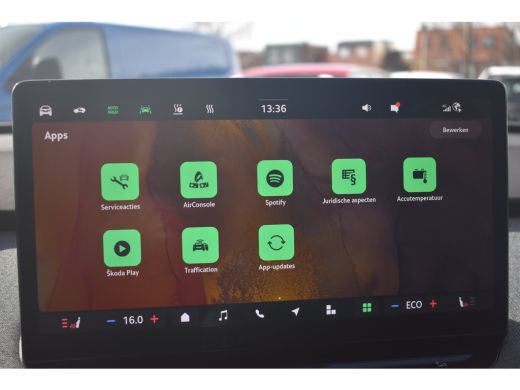 Skoda Enyaq iV Business Edition | Chrome interieur accenten | Driving mode select | LED interieurverlichting inc... ActivLease financial lease