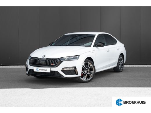 Skoda Octavia 1.4 TSI 245pk iV RS | Head-Up | Stoelen Elektrisch | Camera | 19" | Matrix
