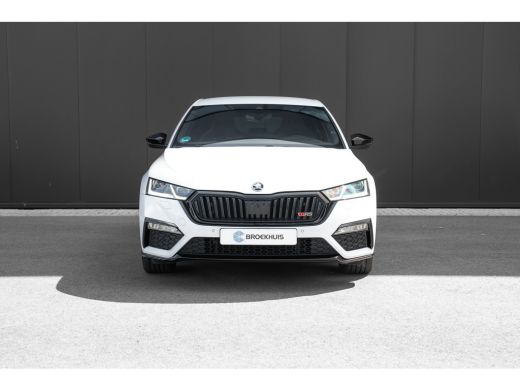 Skoda Octavia 1.4 TSI 245pk iV RS | Head-Up | Stoelen Elektrisch | Camera | 19" | Matrix ActivLease financial lease