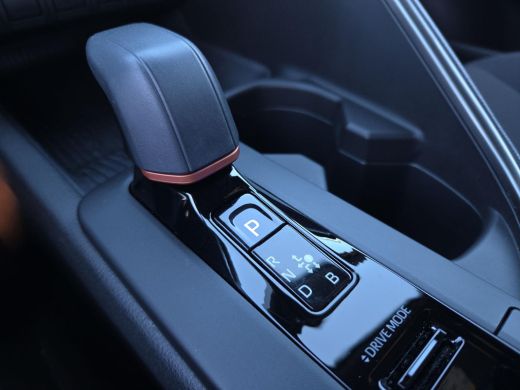 Toyota C-HR 1.8 Hybrid 140 Dynamic | Apple CarPlay | NL Auto | Rijklaar incl. garantie | ActivLease financial lease