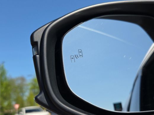 Toyota C-HR 1.8 Hybrid 140 Dynamic | Apple CarPlay | NL Auto | Rijklaar incl. garantie | ActivLease financial lease