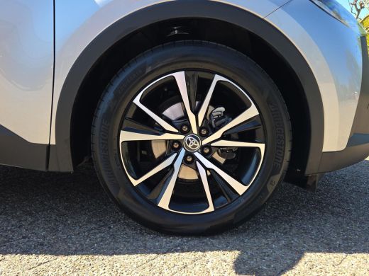 Toyota C-HR 1.8 Hybrid 140 Dynamic | Apple CarPlay | NL Auto | Rijklaar incl. garantie | ActivLease financial lease