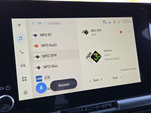 Toyota C-HR 1.8 Hybrid 140 Dynamic | Apple CarPlay | NL Auto | Rijklaar incl. garantie | ActivLease financial lease