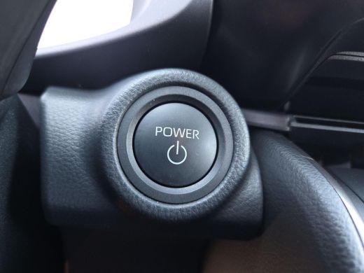 Toyota C-HR 1.8 Hybrid 140 Dynamic | Apple CarPlay | NL Auto | Rijklaar incl. garantie | ActivLease financial lease