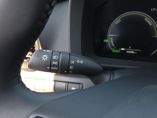 Toyota C-HR 1.8 Hybrid 140 Dynamic | Apple CarPlay | NL Auto | Rijklaar incl. garantie | ActivLease financial lease