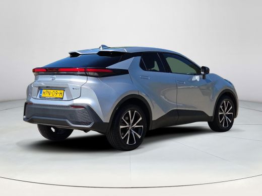 Toyota C-HR 1.8 Hybrid 140 Dynamic | Apple CarPlay | NL Auto | Rijklaar incl. garantie | ActivLease financial lease