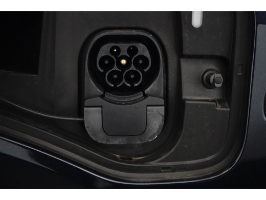 Volkswagen Caddy 1.5 eHybrid 150PK DSG-6 Life | NAVY BY APP | CAMERA | CLIMATE + ADAPT. CRUISECONTROL | KEYLESS START ActivLease financial lease