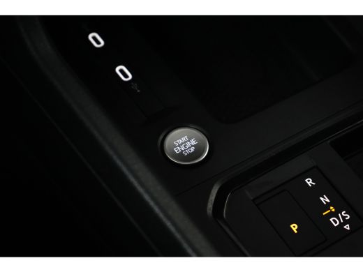 Volkswagen Caddy 1.5 eHybrid 150PK DSG-6 Life | NAVY BY APP | CAMERA | CLIMATE + ADAPT. CRUISECONTROL | KEYLESS START ActivLease financial lease