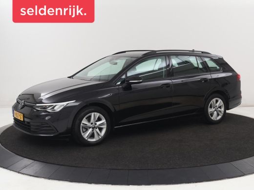 Volkswagen Golf 1.0 TSI Life | Adaptive cruise | Carplay | Navigatie | Parkeerhulp | Sfeerverlichting | Climate c...