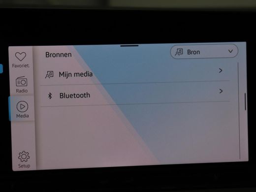 Volkswagen Golf 1.0 TSI Life | Adaptive cruise | Carplay | Navigatie | Parkeerhulp | Sfeerverlichting | Climate c... ActivLease financial lease