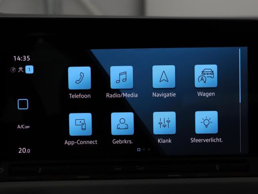 Volkswagen Golf 1.0 TSI Life | Adaptive cruise | Carplay | Navigatie | Parkeerhulp | Sfeerverlichting | Climate c... ActivLease financial lease