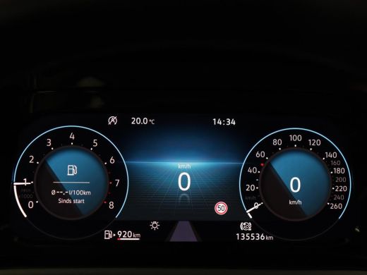 Volkswagen Golf 1.0 TSI Life | Adaptive cruise | Carplay | Navigatie | Parkeerhulp | Sfeerverlichting | Climate c... ActivLease financial lease