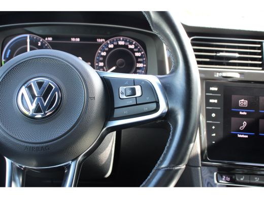 Volkswagen Golf 1.4 TSI PHEV GTE | Achteruitrijcamera | Airco (automatisch) | Bluetooth telefoonvoorbereiding ActivLease financial lease