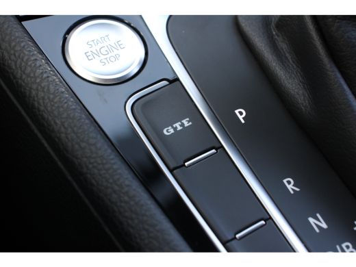 Volkswagen Golf 1.4 TSI PHEV GTE | Achteruitrijcamera | Airco (automatisch) | Bluetooth telefoonvoorbereiding ActivLease financial lease