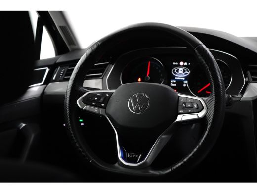 Volkswagen Passat Variant 1.4 TSI PHEV GTE Business | Achteruitrijcamera | Comfortstoel(en) | Matrix LED koplampen ActivLease financial lease