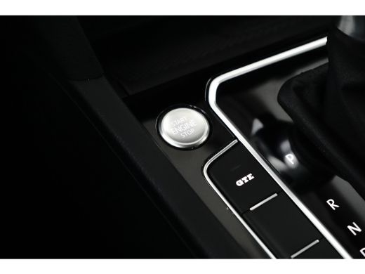 Volkswagen Passat Variant 1.4 TSI PHEV GTE Business | Achteruitrijcamera | Comfortstoel(en) | Matrix LED koplampen ActivLease financial lease