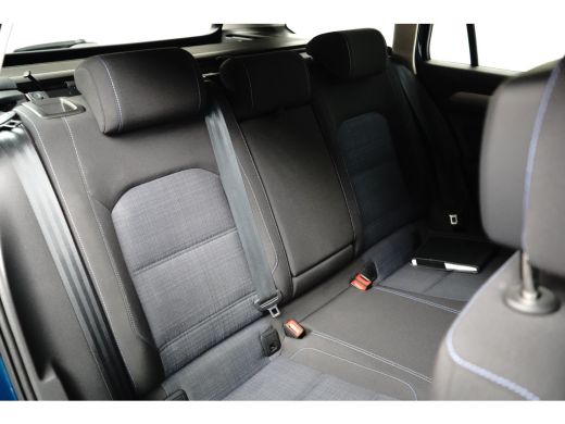 Volkswagen Passat Variant 1.4 TSI PHEV GTE Business | Achteruitrijcamera | Comfortstoel(en) | Matrix LED koplampen ActivLease financial lease