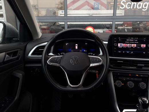 Volkswagen T-Roc 1.0 TSI 110 pk Life | Airco | Parkeersensoren | Apple Carplay | ActivLease financial lease