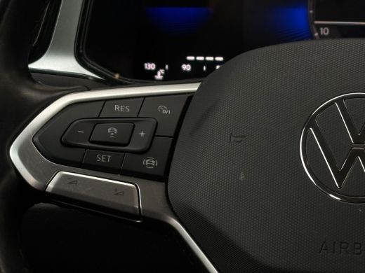 Volkswagen T-Roc 1.0 TSI 110 pk Life | Airco | Parkeersensoren | Apple Carplay | ActivLease financial lease