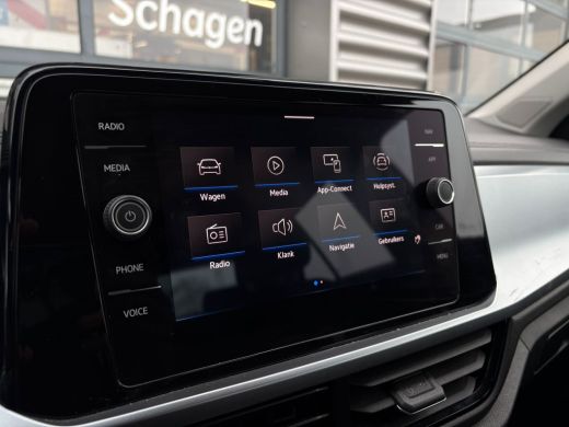 Volkswagen T-Roc 1.0 TSI 110 pk Life | Airco | Parkeersensoren | Apple Carplay | ActivLease financial lease