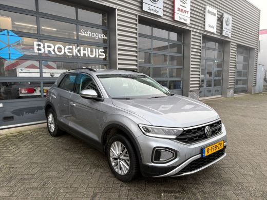 Volkswagen T-Roc 1.0 TSI 110 pk Life | Airco | Parkeersensoren | Apple Carplay | ActivLease financial lease