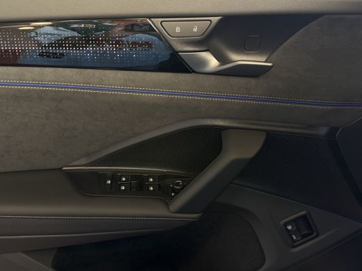 Volkswagen Tayron 1.5 eHybrid 272PK R-LINE SCHUIFDAK TRHAAK BLACK-STYLE 20''LMV PANO ERGO.STOEL MASSAGE TRAILER.ASSIST ActivLease financial lease