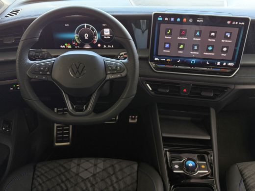 Volkswagen Tayron 1.5 eHybrid 272PK R-LINE TREKHAAK BLACK-STYLE 20''LMV PANO SCHUIFDAK ERGO.STOEL MASSAGE TRAILER.A... ActivLease financial lease