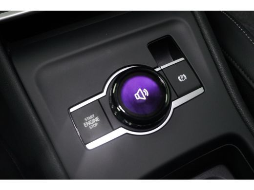 Volkswagen Tiguan 1.5 eTSI 150 pk Life 7-DSG | Wegklapbare Trekhaak | Achteruitrijcamera | Stoel/stuur verwarming | ActivLease financial lease