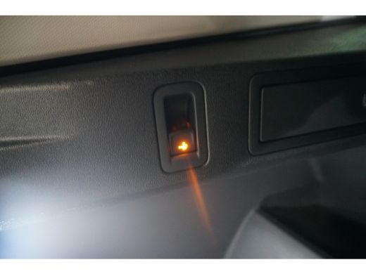 Volkswagen Tiguan 1.5 eTSI 150 pk Life 7-DSG | Wegklapbare Trekhaak | Achteruitrijcamera | Stoel/stuur verwarming | ActivLease financial lease