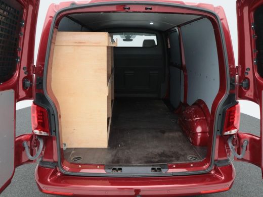 Volkswagen Transporter 2.0 TDi 150 Pk Automaat Bulli 75 Jahre | Camera | Trekhaak | Adaptive Cruise | CarPlay | Leer | S... ActivLease financial lease