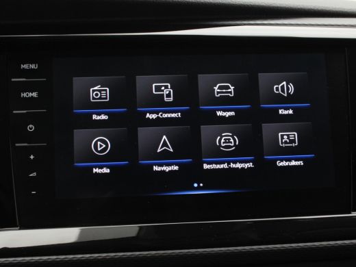 Volkswagen Transporter 2.0 TDi 150 Pk Automaat Bulli 75 Jahre | Camera | Trekhaak | Adaptive Cruise | CarPlay | Leer | S... ActivLease financial lease