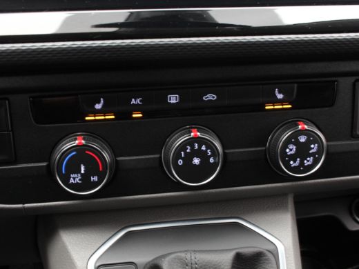 Volkswagen Transporter 2.0 TDi 150 Pk Automaat Bulli 75 Jahre | Camera | Trekhaak | Adaptive Cruise | CarPlay | Leer | S... ActivLease financial lease