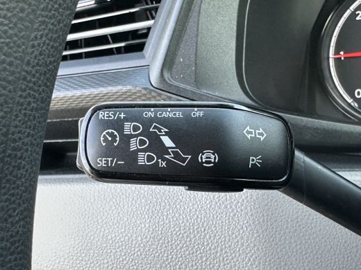 Volkswagen Transporter 2.0 TDI 150 PK DSG AUTOMAAT / L1H1 / 1e EIG. / CRUISE / AIRCO / APPLE CARPLAY / ANDROID AUTO / NA... ActivLease financial lease