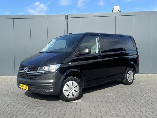 Volkswagen Transporter 2.0 TDI 150 PK DSG AUTOMAAT / L1H1 / 1e EIG. / CRUISE / AIRCO / APPLE CARPLAY / ANDROID AUTO / NA... ActivLease financial lease